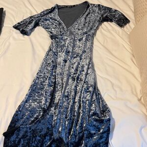 Gianni Bini Shimmering Velvet Long Sleeve Dress in Blue